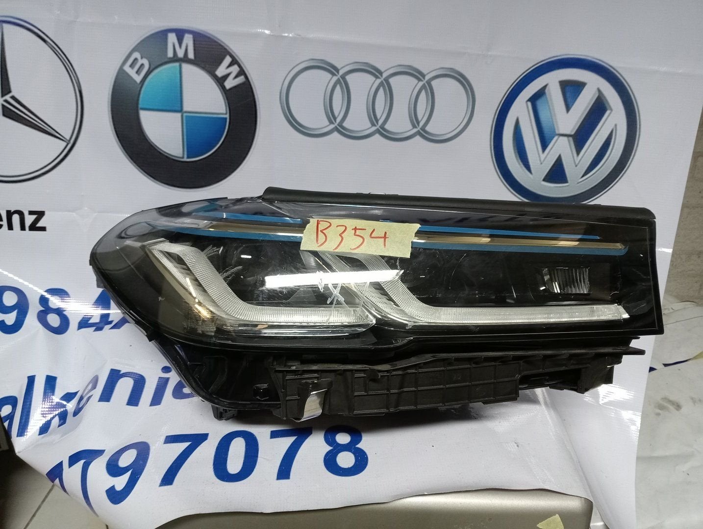 Koplamp BMW 5 Serie G30 G31 LCI LASER LED Rechts 9850588-07, -, Utilisé, -, Enlèvement ou Envoi