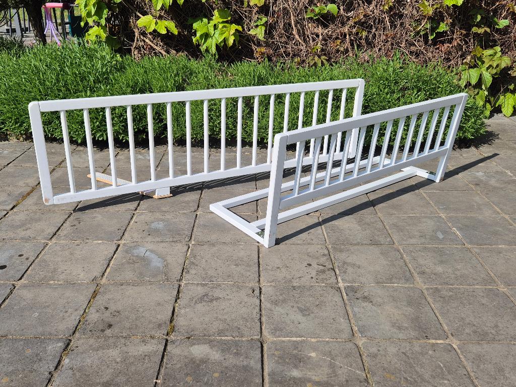2 Barrières de lit enfants, Enlèvement, Utilisé, Bois, Barrière de sécurité