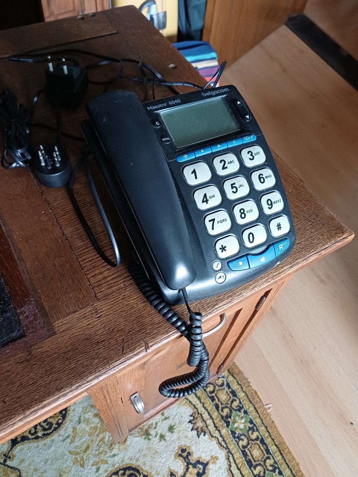 vaste telefoon voor slechthorende, Telecommunicatie, Vaste telefoons | Niet Draadloos, Ophalen, Zo goed als nieuw