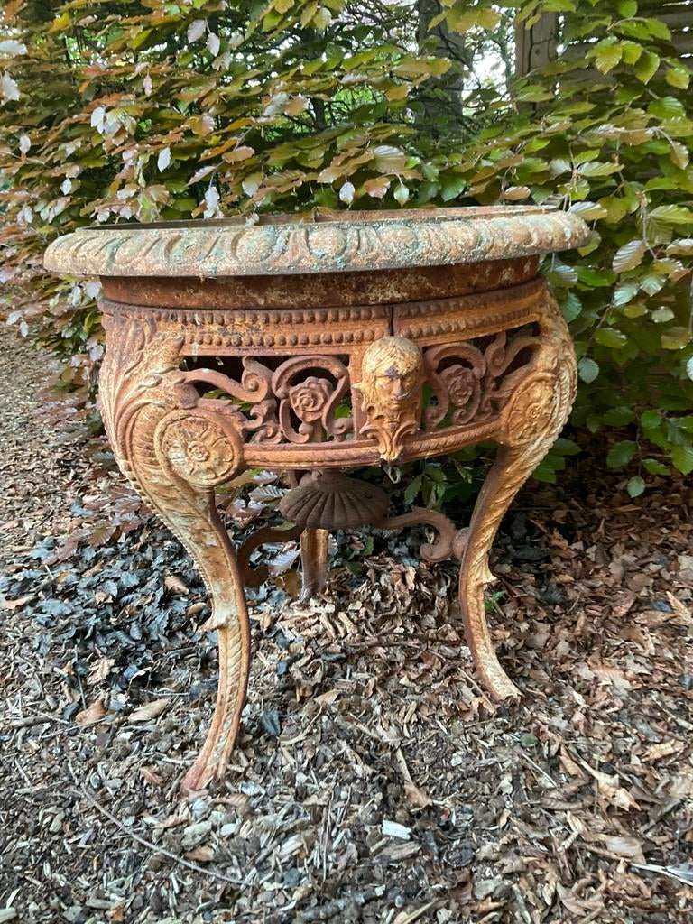 Gietijzeren waterreservoir, Enlèvement