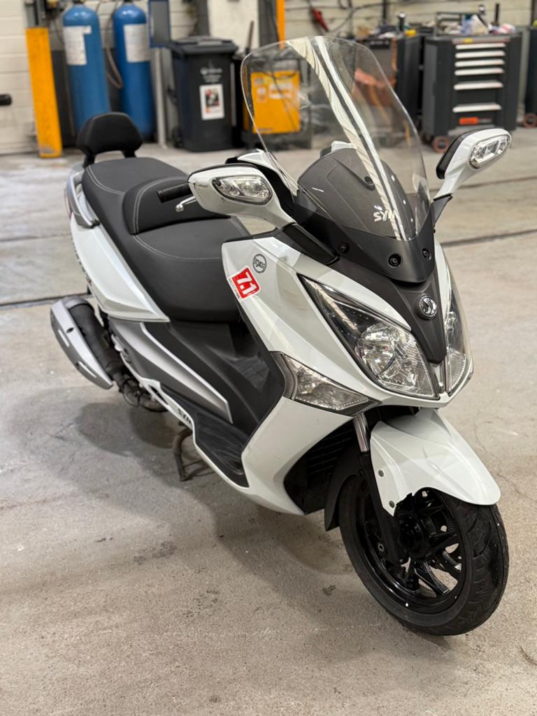 Sym joymax 125 cc année 2014 (km 10000), Vélos & Vélomoteurs, 125 cm³, Enlèvement, Utilisé, Essence