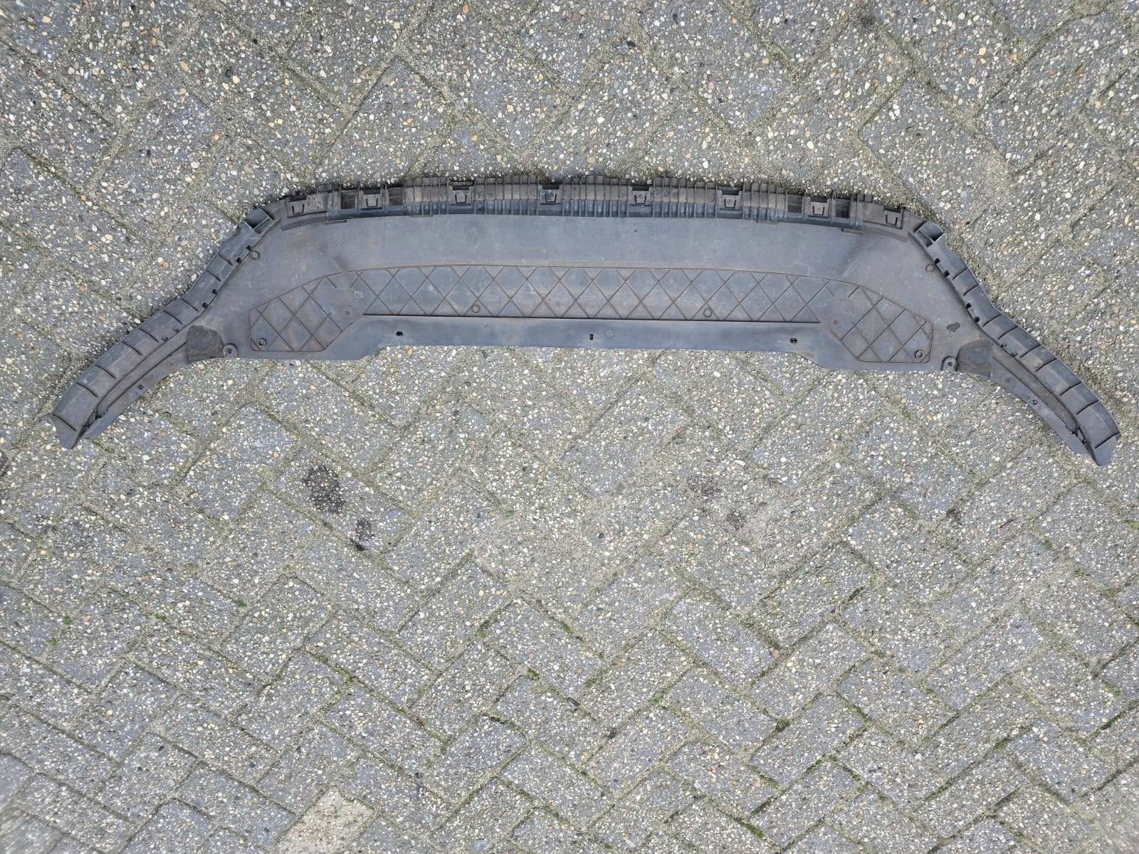 VW Taigo 2G7 2020+ Onderlip Voorbumper 2G7807837, Auto-onderdelen, Gebruikt, Volkswagen, Volkswagen AG, Vw@volkswagen.de
