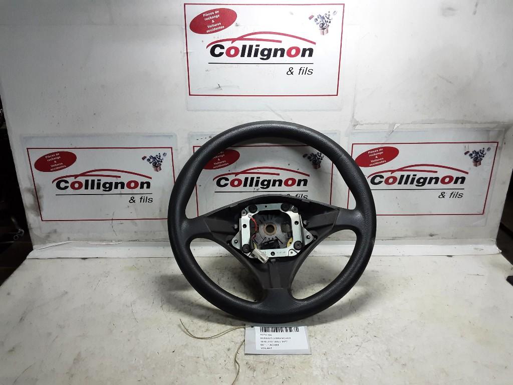 VOLANT DIRECTION Alfa Romeo 156 (932) (01-1997/09-2005), Autos : Pièces & Accessoires, Mevr. I. Hauben, Utilisé, Alfa Romeo, Rue de l'Espoir 34 34
4030  GRIVEGNÉE, BE