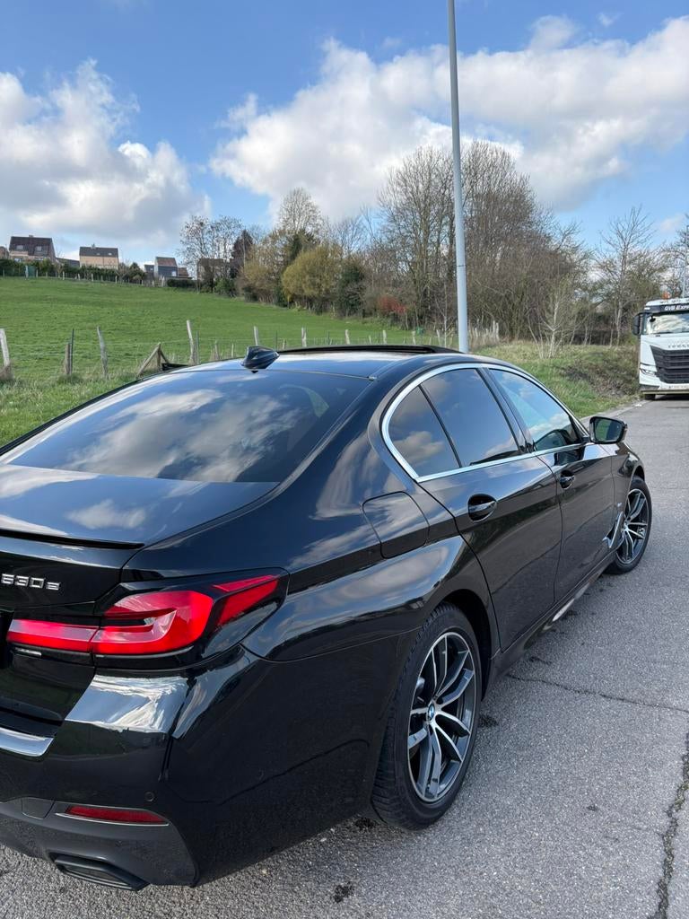 BMW 530e vol/dak/360/pack m/, Automaat, Achterwielaandrijving, 135 kW, Zwart