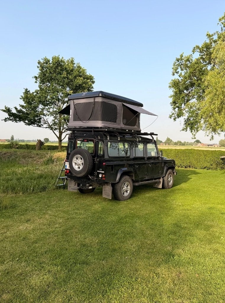 Defender 110 lichtevracht, Auto's, Land Rover, 90 kW, Stof, Zwart, 4 cilinders