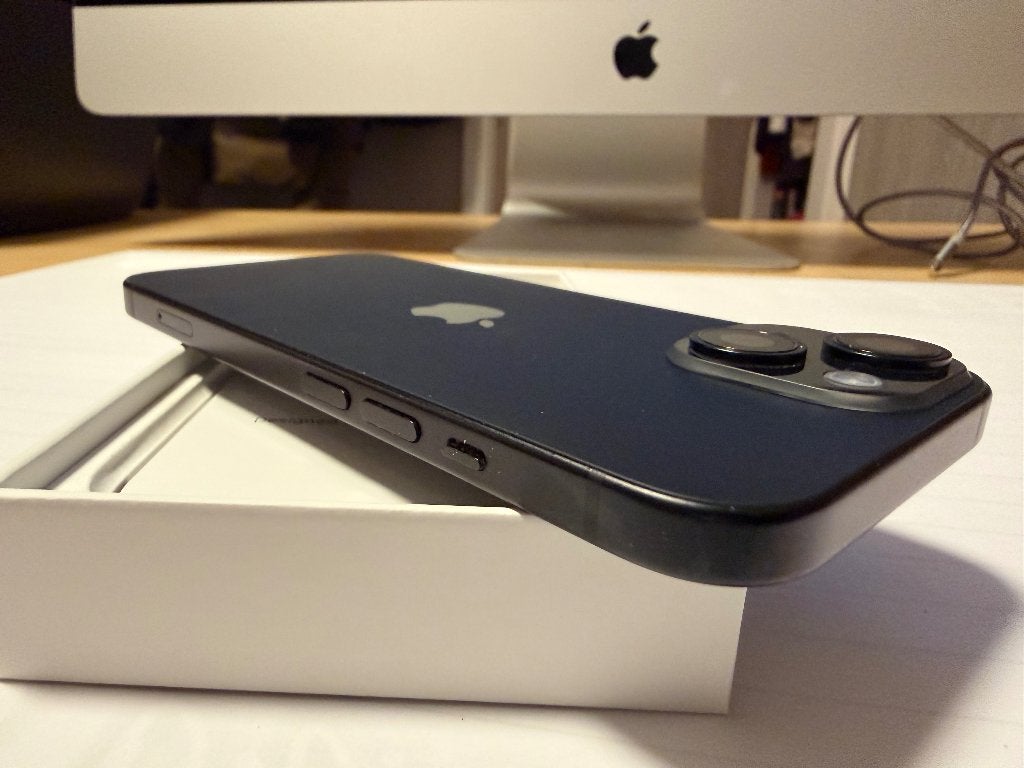 iPhone 15 en parfait état, Télécoms, Téléphonie mobile | Apple iPhone, 128 GB, IPhone 15, Comme neuf, 82 %