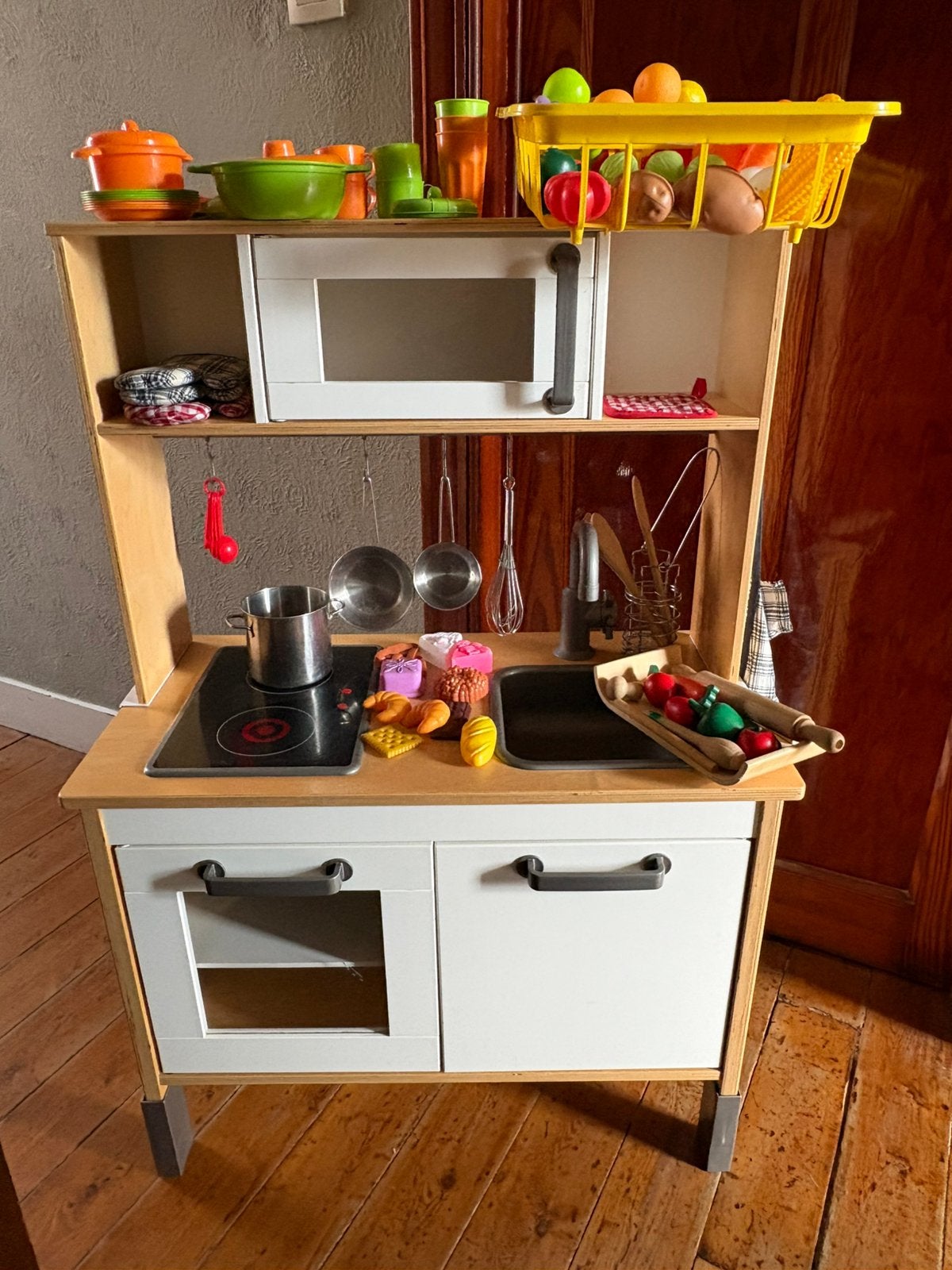 Ikea duktig keukentje met toebehoren, Ophalen, Zo goed als nieuw, Hout, Speelkeuken