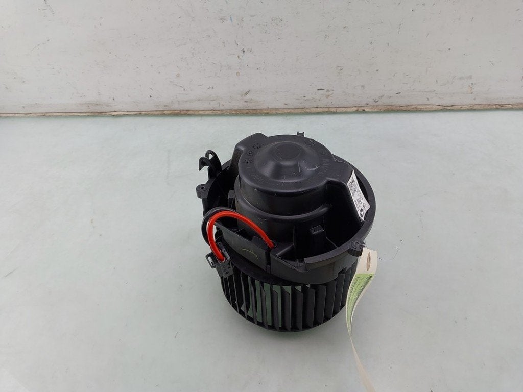 KACHEL VENTILATORMOTOR Mini Mini (F55) (01-2013/10-2017), Gebruikt, Mini, Petuelring 130
80809  München, DE, Minikundenbetreuung@mini.de