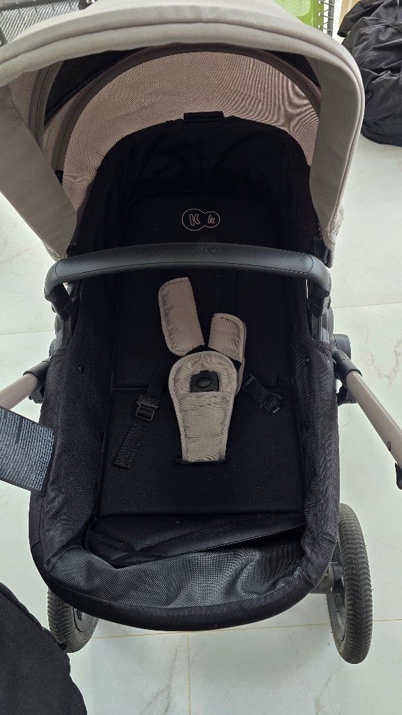 Poussette Baby Moov 2, Enfants & Bébés, Autres marques, Avec siège auto, Enlèvement, Utilisé