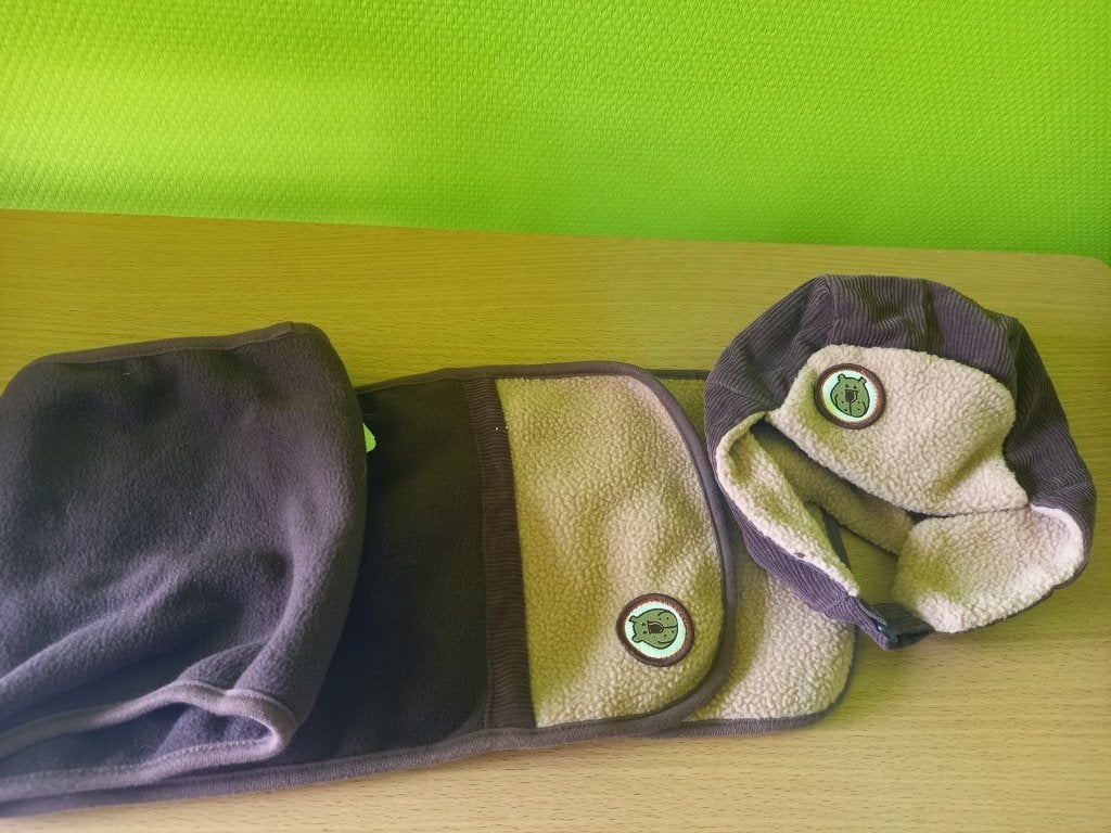baby muts en sjaal. Nieuw, Ophalen of Verzenden, Nieuw, Setje