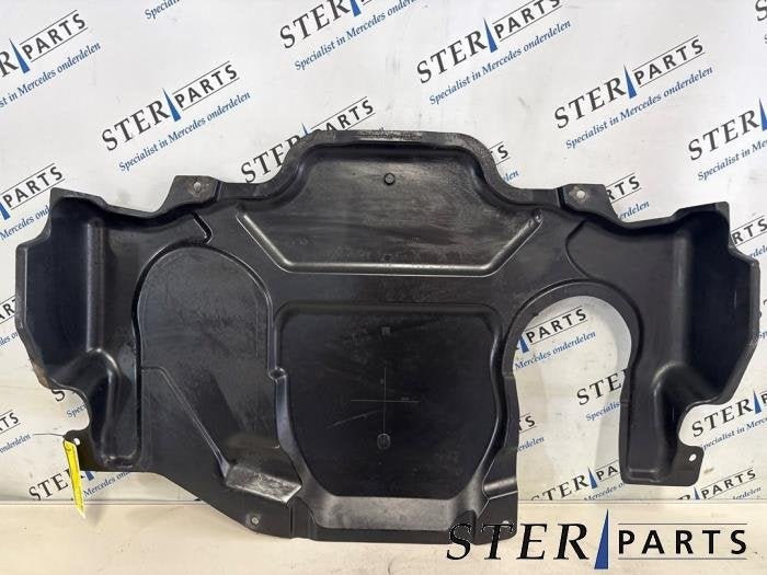 Plaque de protection moteur d'un Mercedes E-Klasse, 3 mois de garantie, Utilisé, -, -