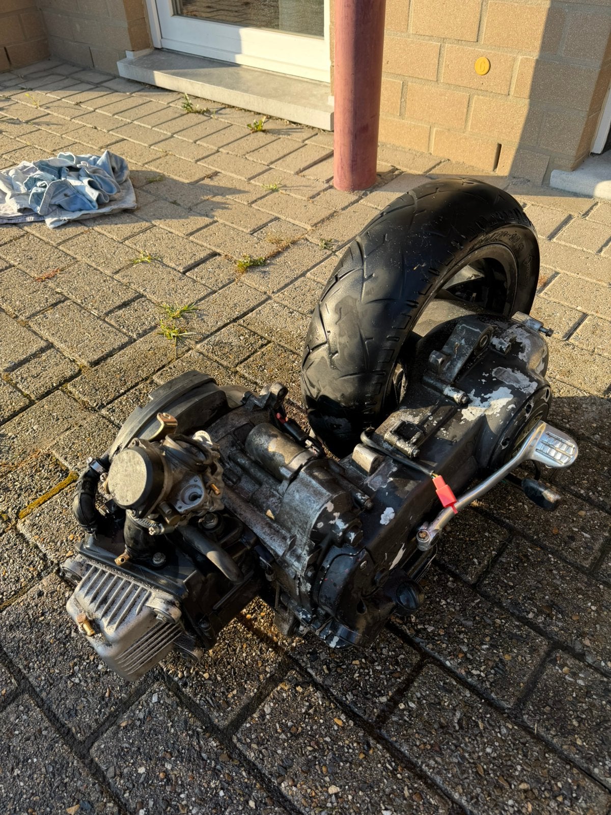 Zip 4t carburateur blok, Enlèvement