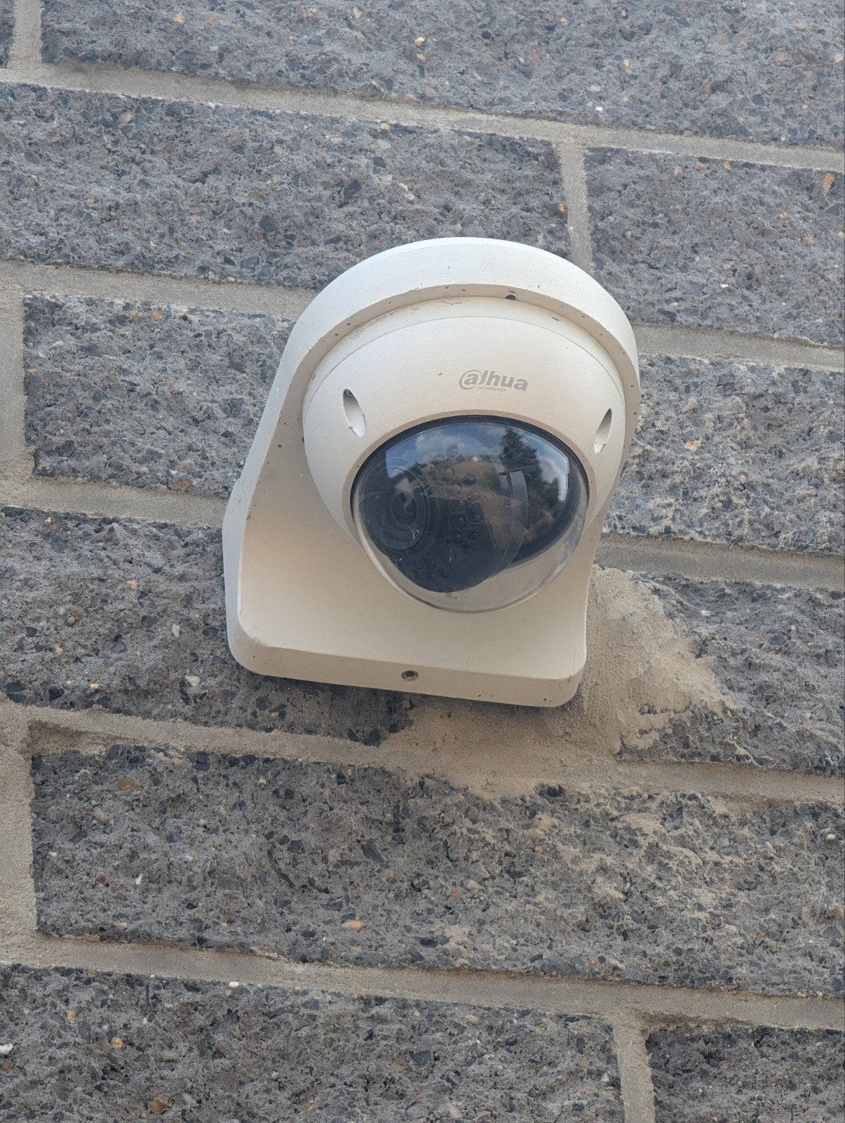 Dahua IP camerasysteem – 3x 3MP PoE camera + NVR4104-P-4KS2, Ophalen, Zo goed als nieuw