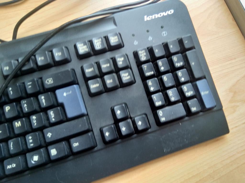 Clavier PC, Informatique & Logiciels, Enlèvement, Comme neuf