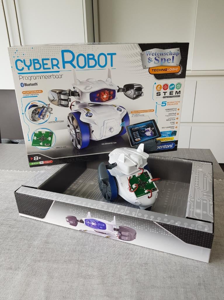 CYBER ROBOT, Kinderen en Baby's, Ophalen, Zo goed als nieuw, Ontdekken, Met licht