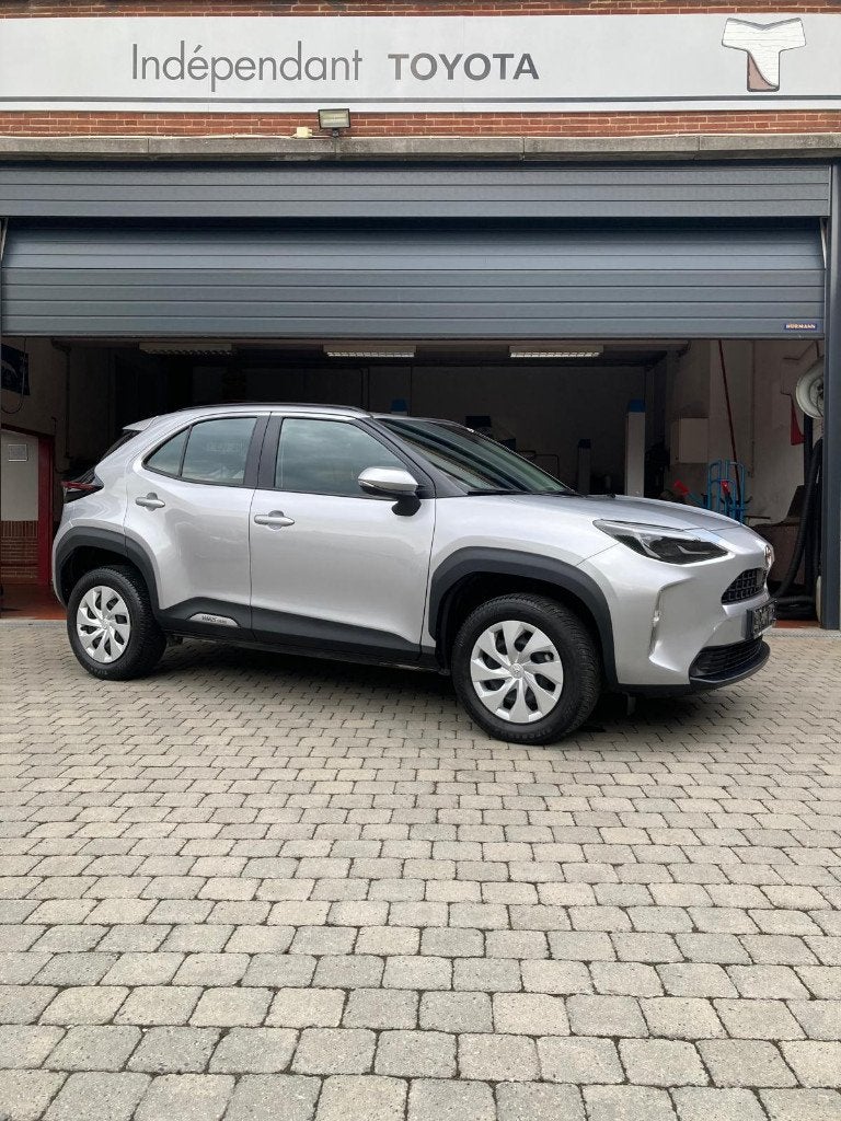 Toyota yaris cross dynamic, Autos, Toyota, Argent ou Gris, Achat, Euro 6, Entreprise