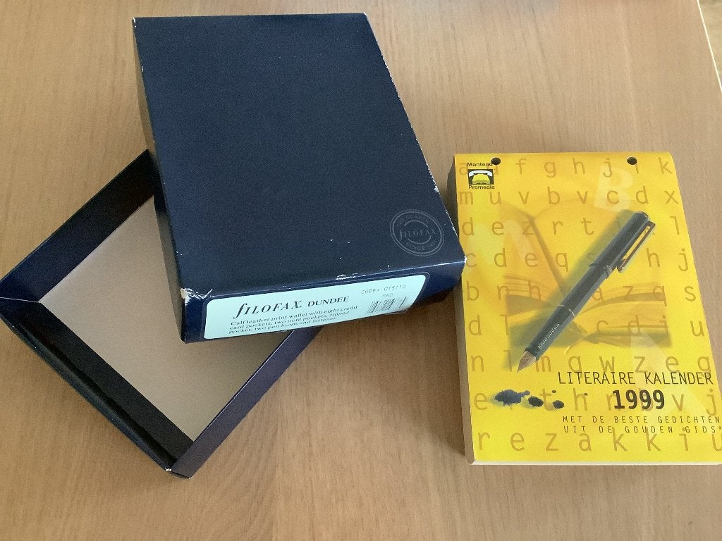 Calendrier littéraire de 1999 en néerlandais, Enlèvement ou Envoi, Calendrier quotidien, Neuf