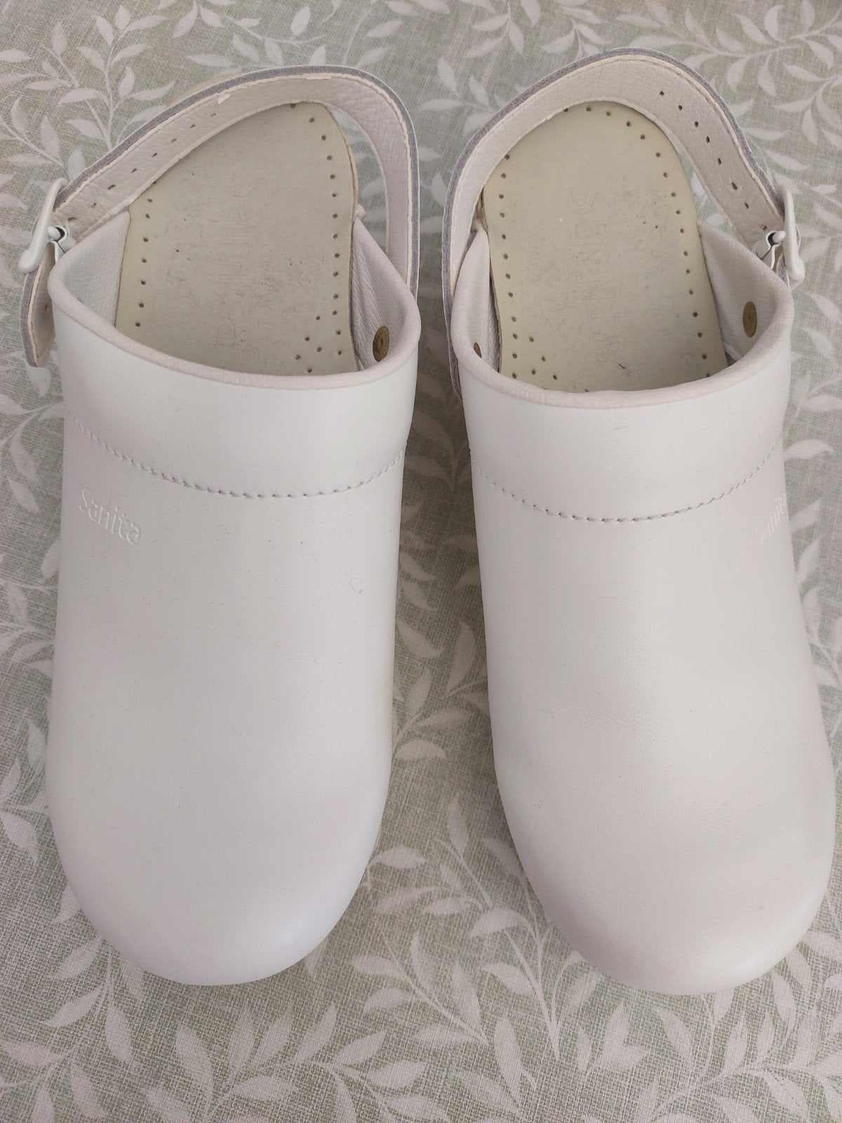 nieuwe witte klompen sanita m39, Kleding | Dames, Schoenen, Ophalen of Verzenden, Nieuw, Wit