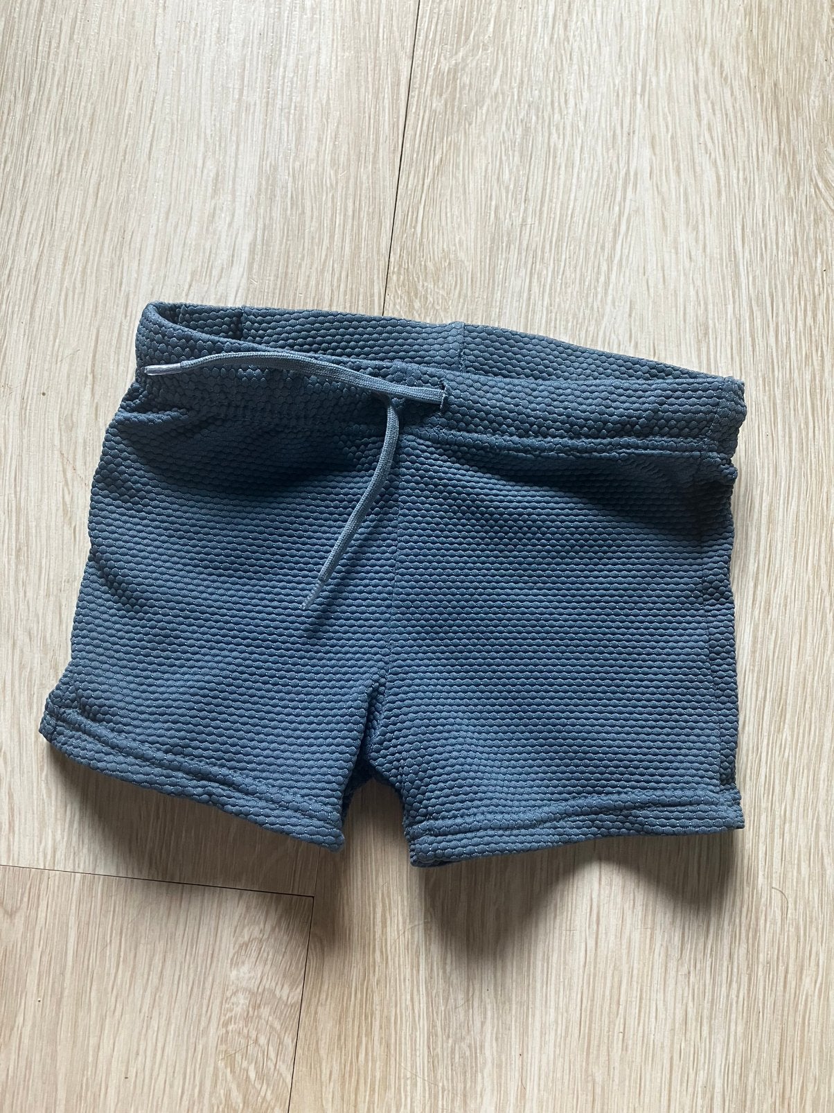 Hema zwembroek 86/92 wafelstructuur, Kinderen en Baby's, Babykleding | Baby-zwemkleding, Ophalen of Verzenden, Zwembroek