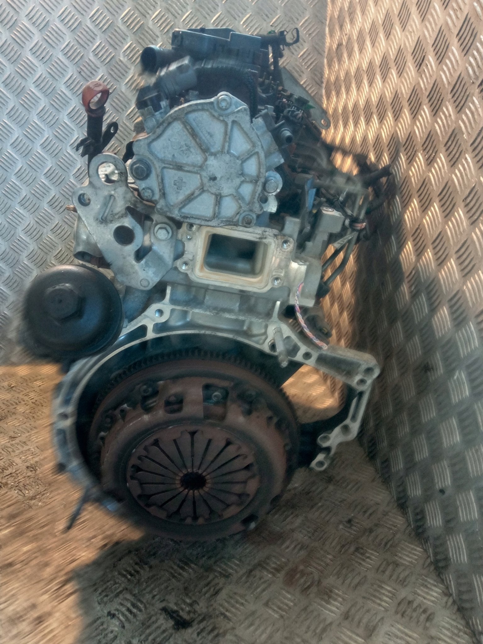 Moteur 8HR Nu CITROEN PEUGEOT 2008 C3 208 207 DS 206+ DS3 DS, Autos : Pièces & Accessoires, Moteurs & Accessoires, Envoi, Utilisé