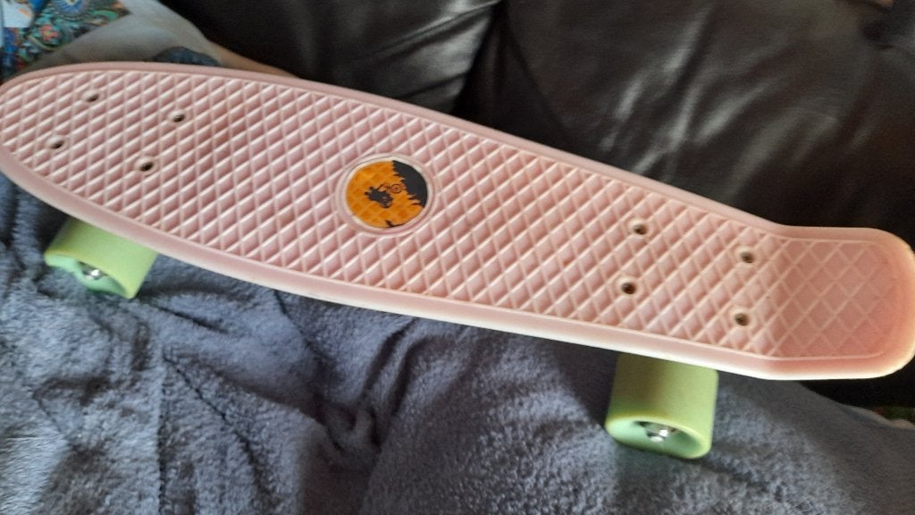 Roze skateboard 56 cm, Ophalen, Zo goed als nieuw, Skateboard