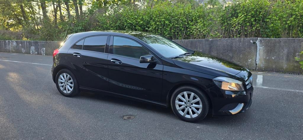 2015 Mercedes a180 automaat benzine 1.6 km156.000, Auto's, Mercedes-Benz, Automaat, Euro 6, Bedrijf, 1598 cc