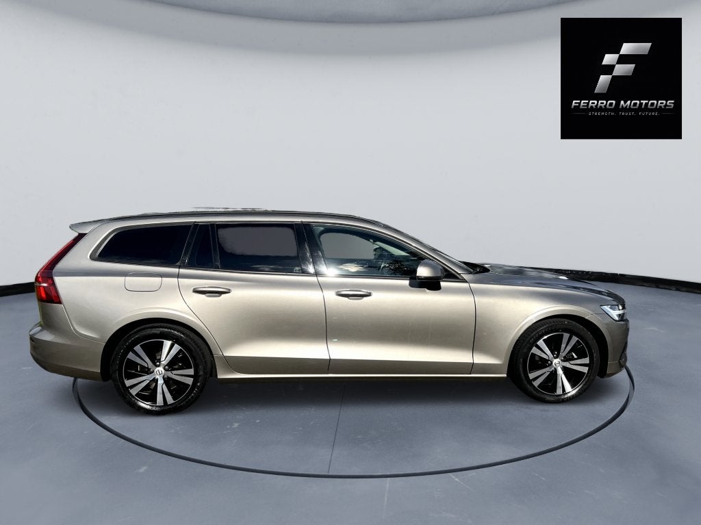 VOLVO V-60 MILD HYBRID 12 M AVEC GARANTIE AUTOMATIQUE, Autos, Achat, Euro 6, Noir, V60