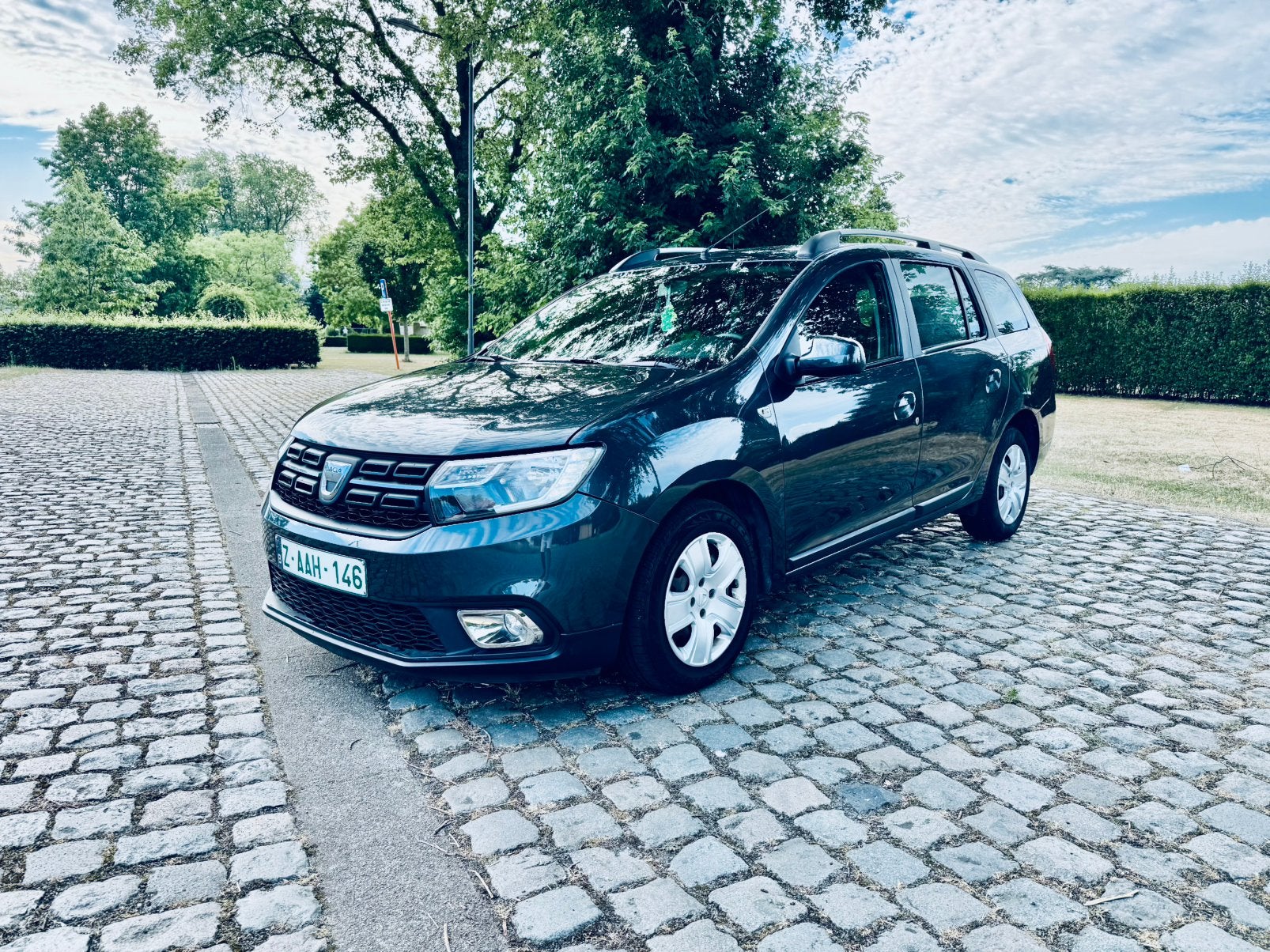 Dacia Logan MCV 0.9 Tce 1ste eigenaar euro6 2017, Auto's, Stof, Euro 6, Bedrijf, Dealer onderhouden