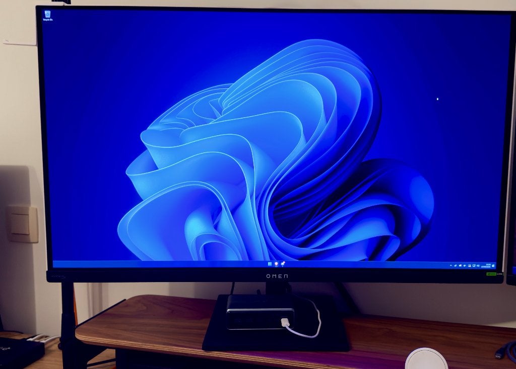 hp omen transcend 32 inch oled monitor, Gaming, DisplayPort, Moins de 1 ms, Haut-parleurs intégrés