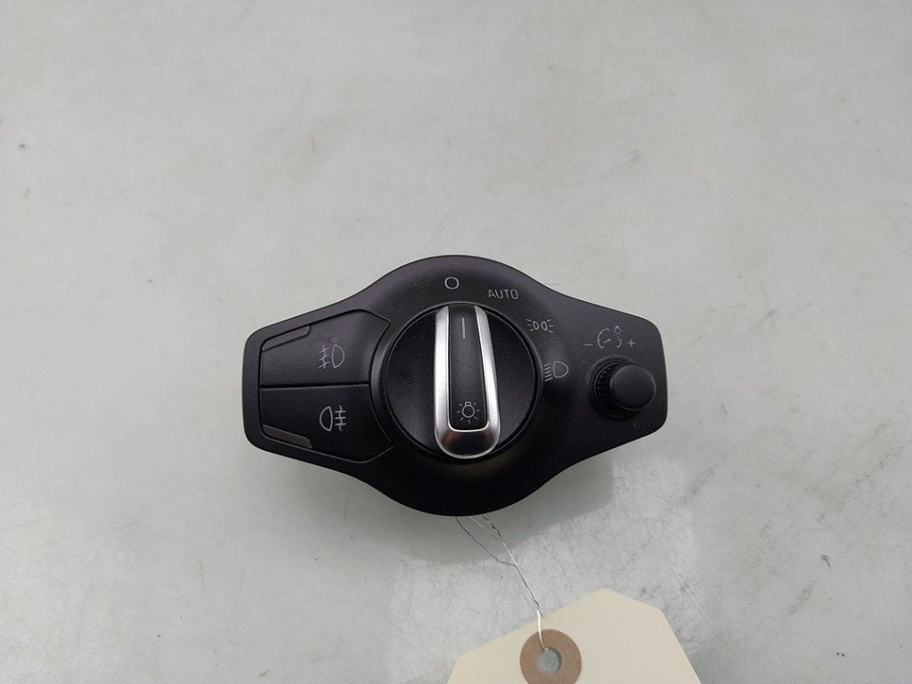 INTERRUPTEUR D'ECLAIRAGE Audi A4 Avant (B8), Utilisé, Audi