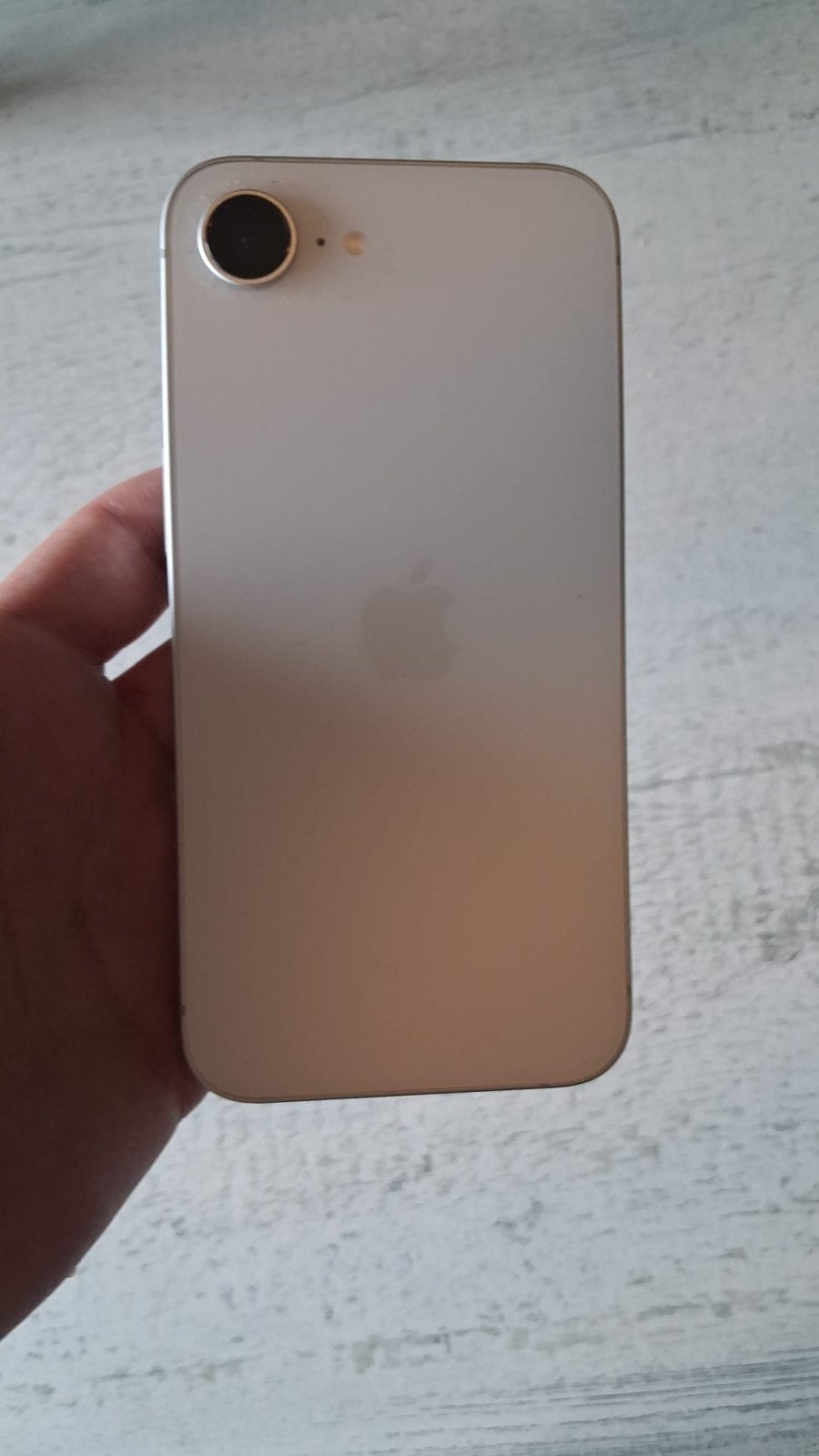 Iphone 16 e, Télécoms, Téléphonie mobile | Housses, Coques & Façades | Apple iPhone, Enlèvement ou Envoi, Comme neuf, IPhone 16