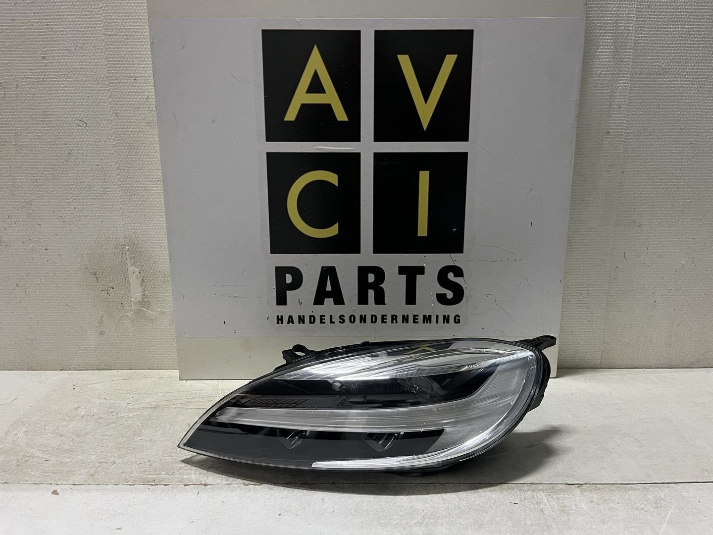 Koplamp Volvo V40 facelift FULL LED 31677018 Origineel, Gebruikt, -, -, Ophalen of Verzenden