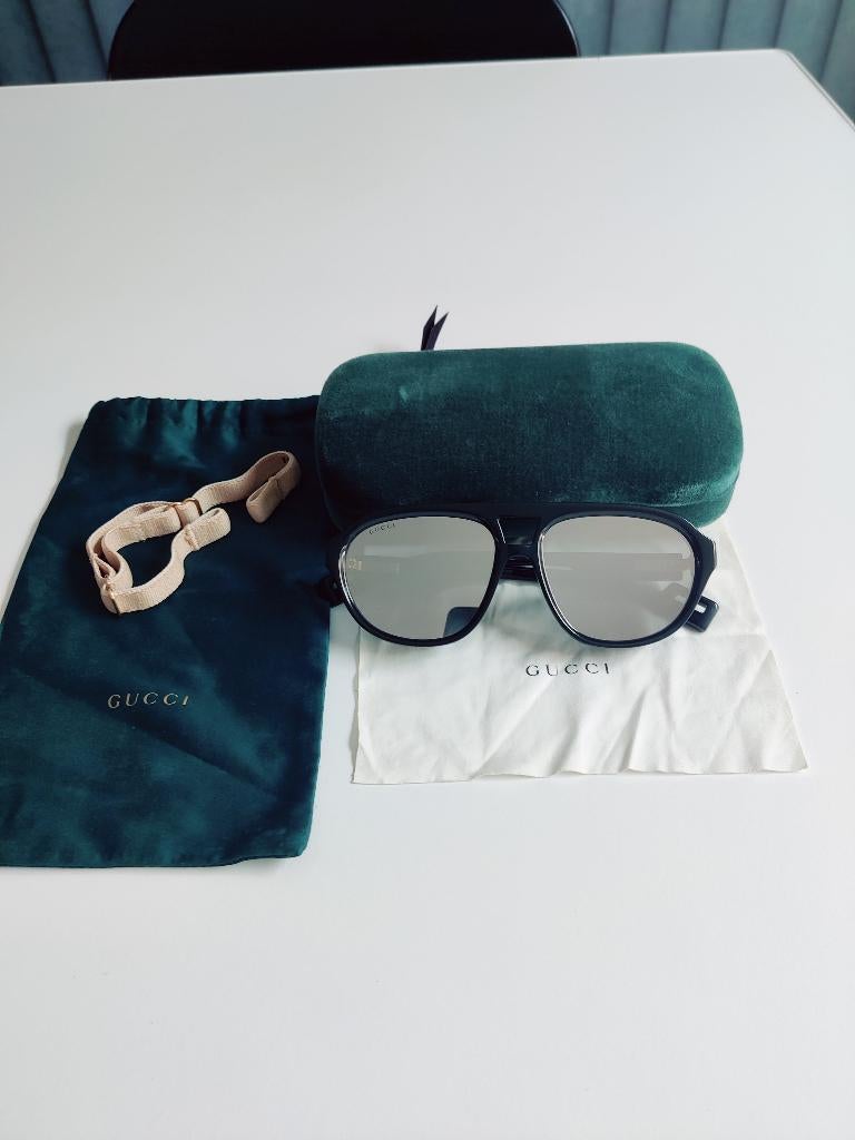 Gucci zwarte zonnebril  ( pilot), Enlèvement ou Envoi, Comme neuf, Noir, Lunettes de soleil