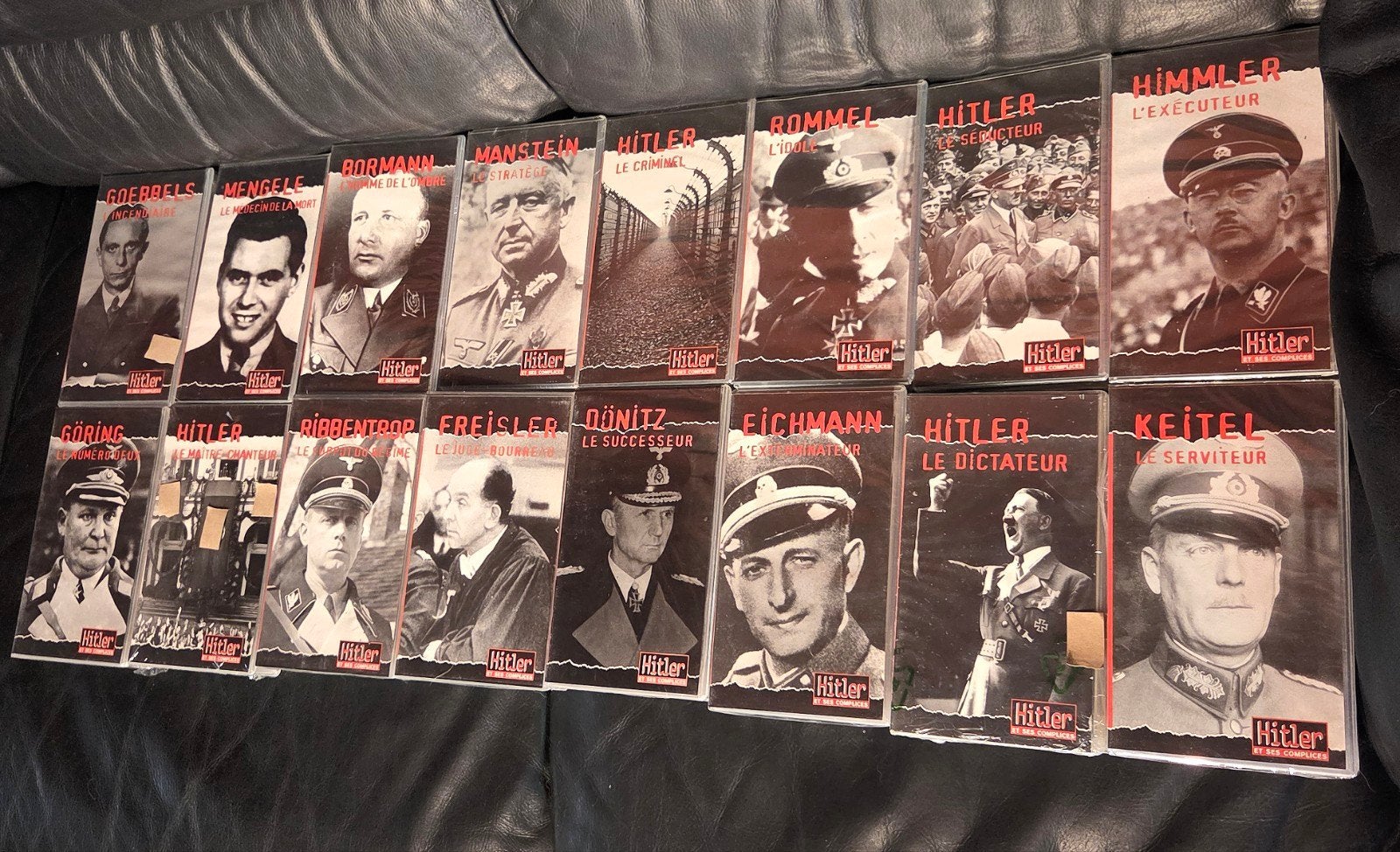Militaria Hitler et ses complices cassettes vidéo, Collections, Objets militaires | Général, Enlèvement