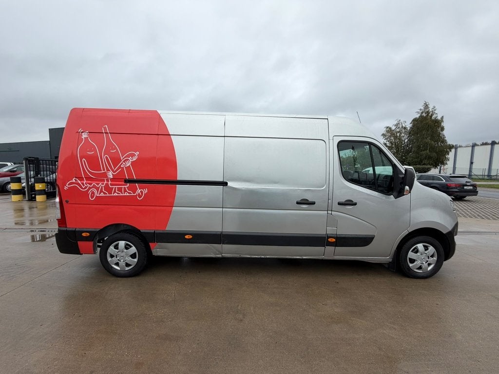 Nissan Interstar (Stock ID 40401) — 12