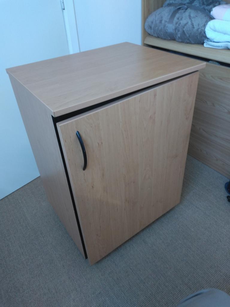 Kast op wieltjes (Diapal), Ophalen, Gebruikt