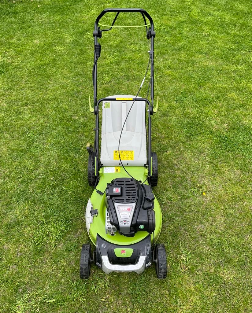 Graasmaaier Briggs & Stratton, Ophalen, Gebruikt, 50 cm of meer, Benzine-grasmaaier