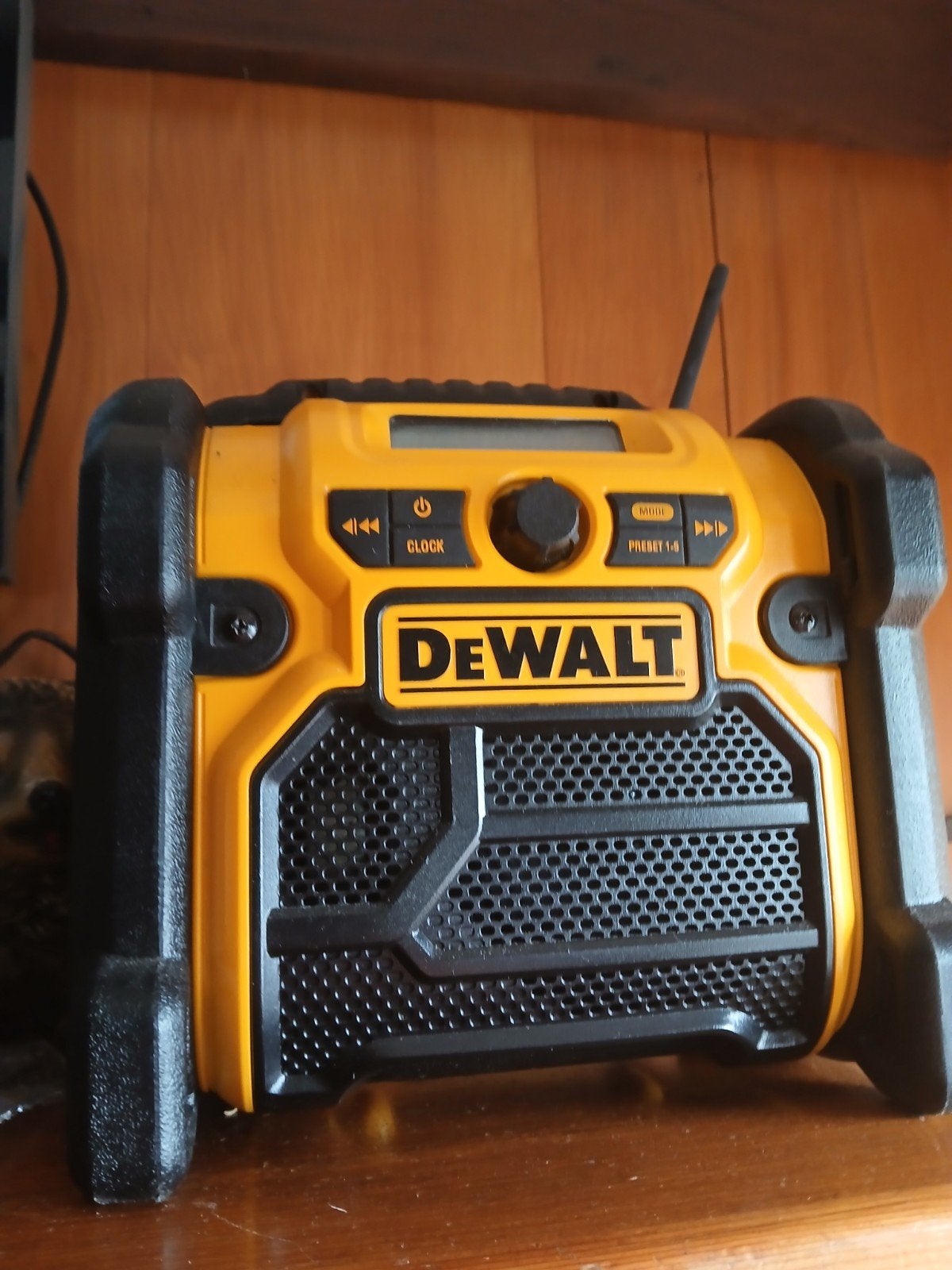 radio de wal. 0474 746342, Enlèvement, Neuf, Radio de chantier