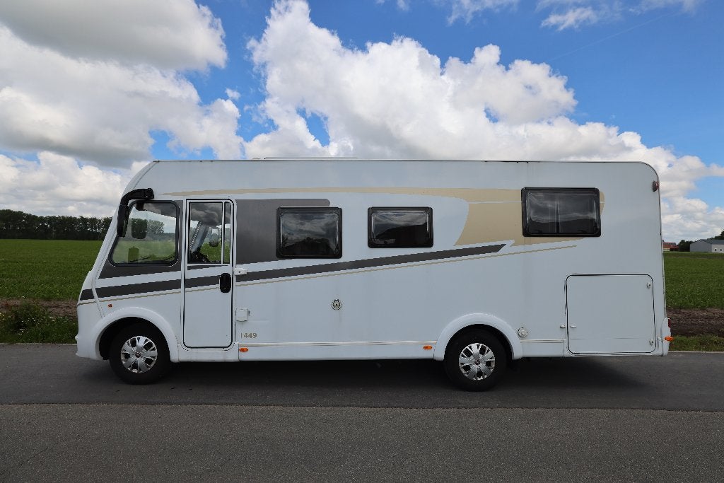 Carado I449 integraalcamper – 2019 – automaat – queensbed, Koelkast, Fiat, 7 tot 8 meter, Diesel