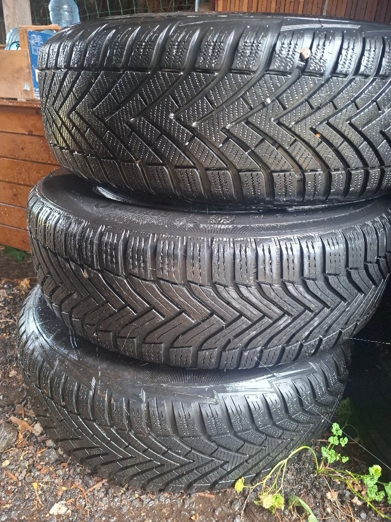 pneus sur jante 215/65 R16, Autos : Pièces & Accessoires, Pneus & Jantes, Pneus et Jantes, 16 pouces, Véhicule de tourisme, Enlèvement