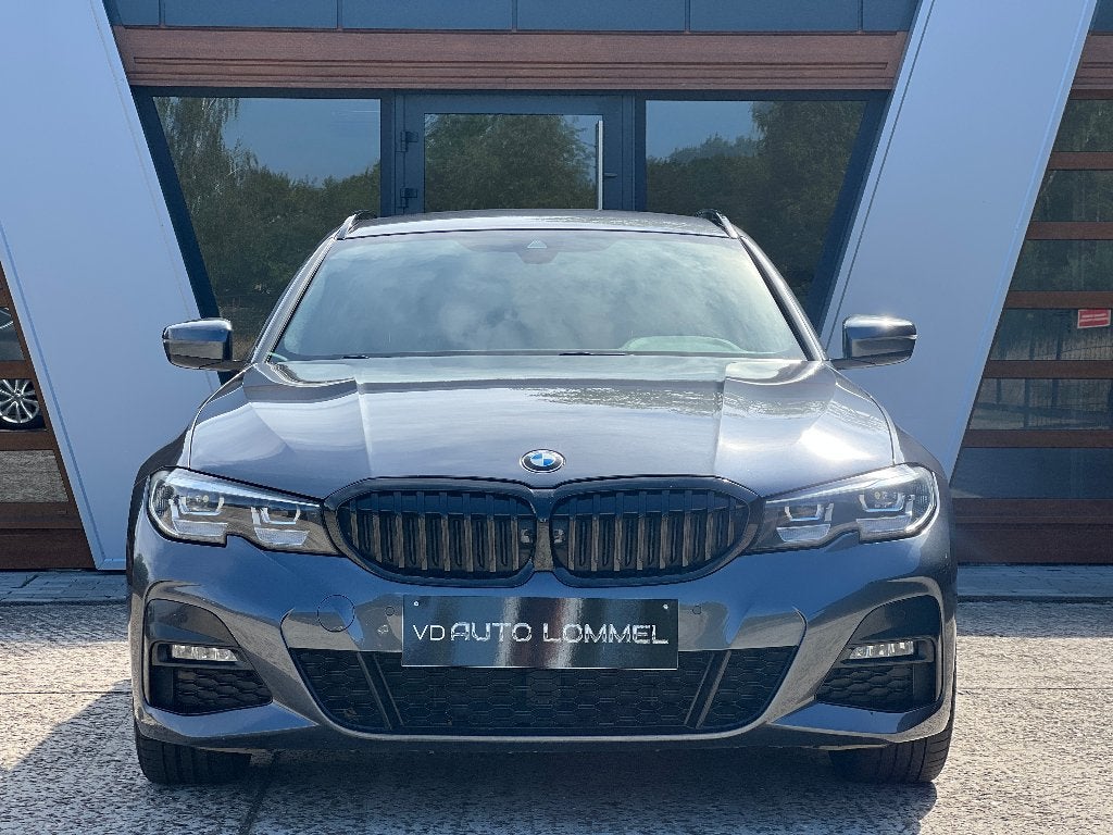 BMW 330i Touring - M-SPORT/ LED/ STUURVERW./ GARANTIE, Automaat, Achterwielaandrijving, Euro 6, 4 cilinders