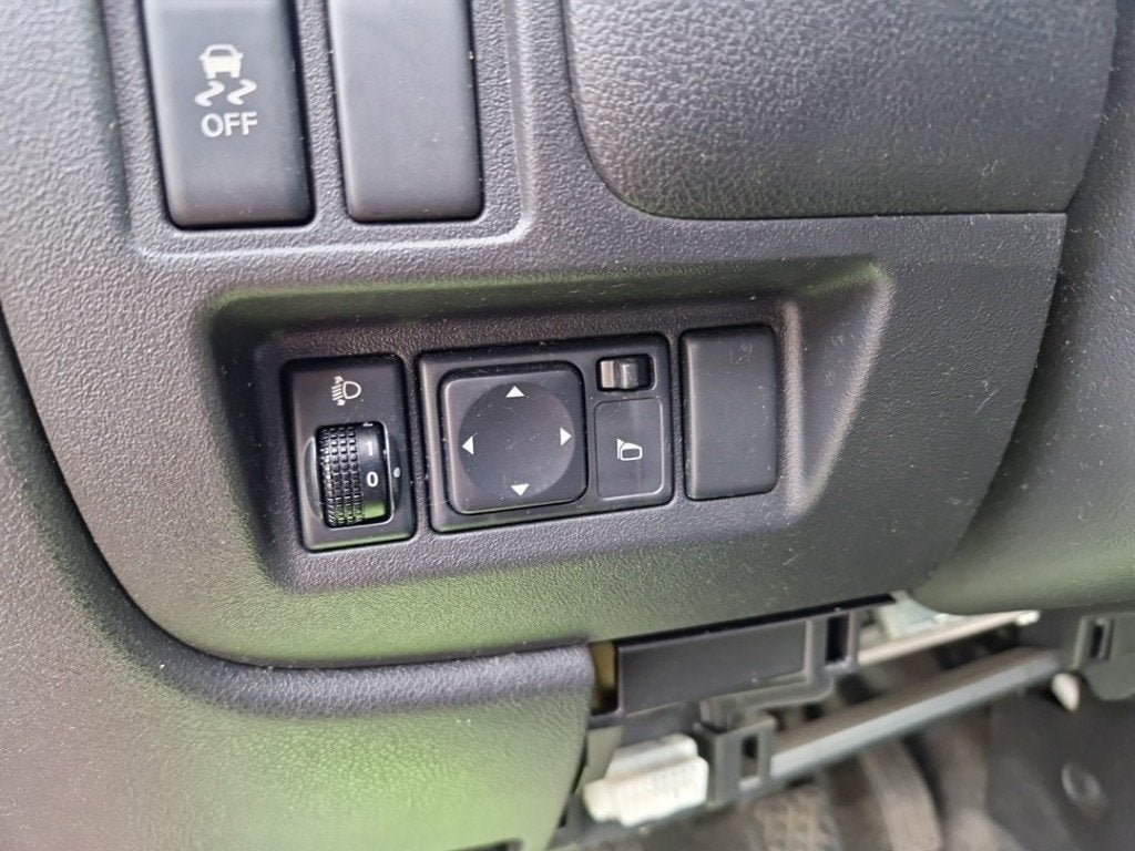 SPIEGEL SCHAKELAAR Nissan Micra (K13) (01-2010/03-2017), Gebruikt, Germany@nissan-services.eu, Kronenweg 38
50389  Wesseling, DE