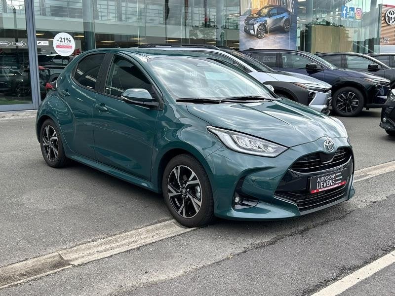 Toyota Yaris 1.5HYB ICONIC + HI-TECH PACK, Achat, Euro 6, Noir, 5 portes