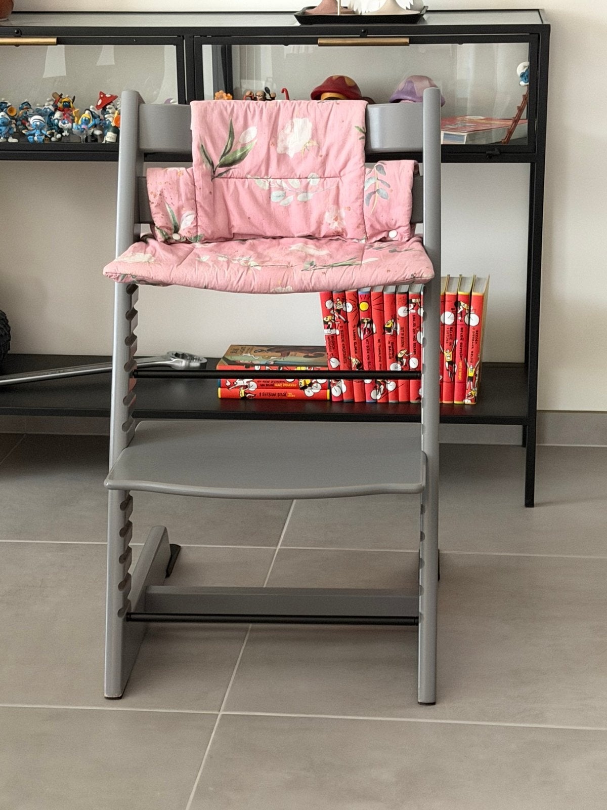 Stokke tripp trapp kleur grijs, Kinderen en Baby's, Ophalen, Zo goed als nieuw