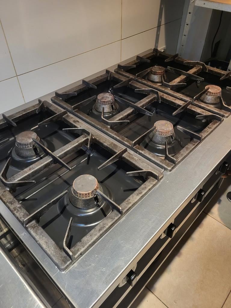 6 pit fornuizen, Ophalen