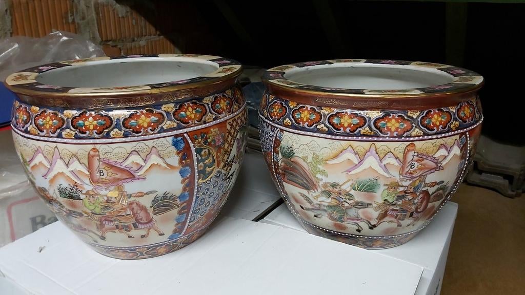 Chinese bloempot, twee stuks, Antiek en Kunst, Curiosa en Brocante, Ophalen