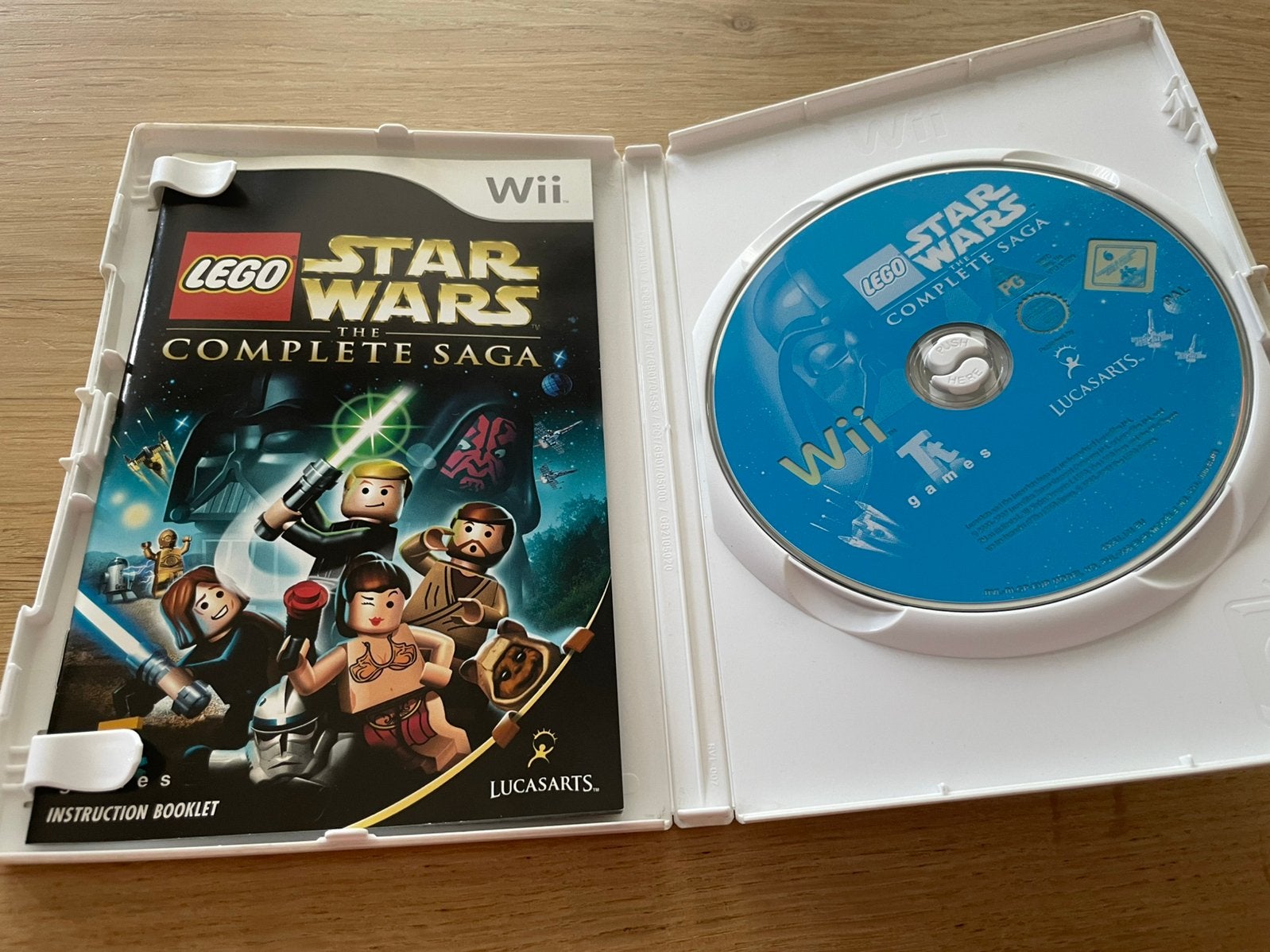 WII LEGO STAR WARS THE COMPLETE SAGA, Verzenden, Zo goed als nieuw