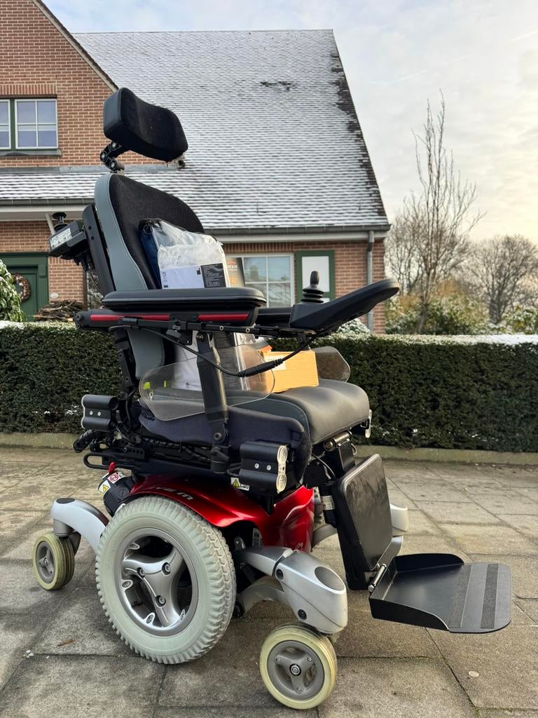 Bijna Nieuwe elektrische Rolwagen quickie Jive M rolstoel, Ophalen of Verzenden, Inklapbaar, Zo goed als nieuw, Elektrische rolstoel