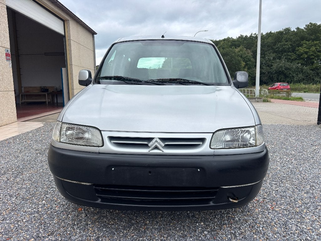Citroen Berlingo 1.9D 5 places - servo - Att. de remorque, Autos, Euro 2, Argent ou Gris, Achat, 50 kW