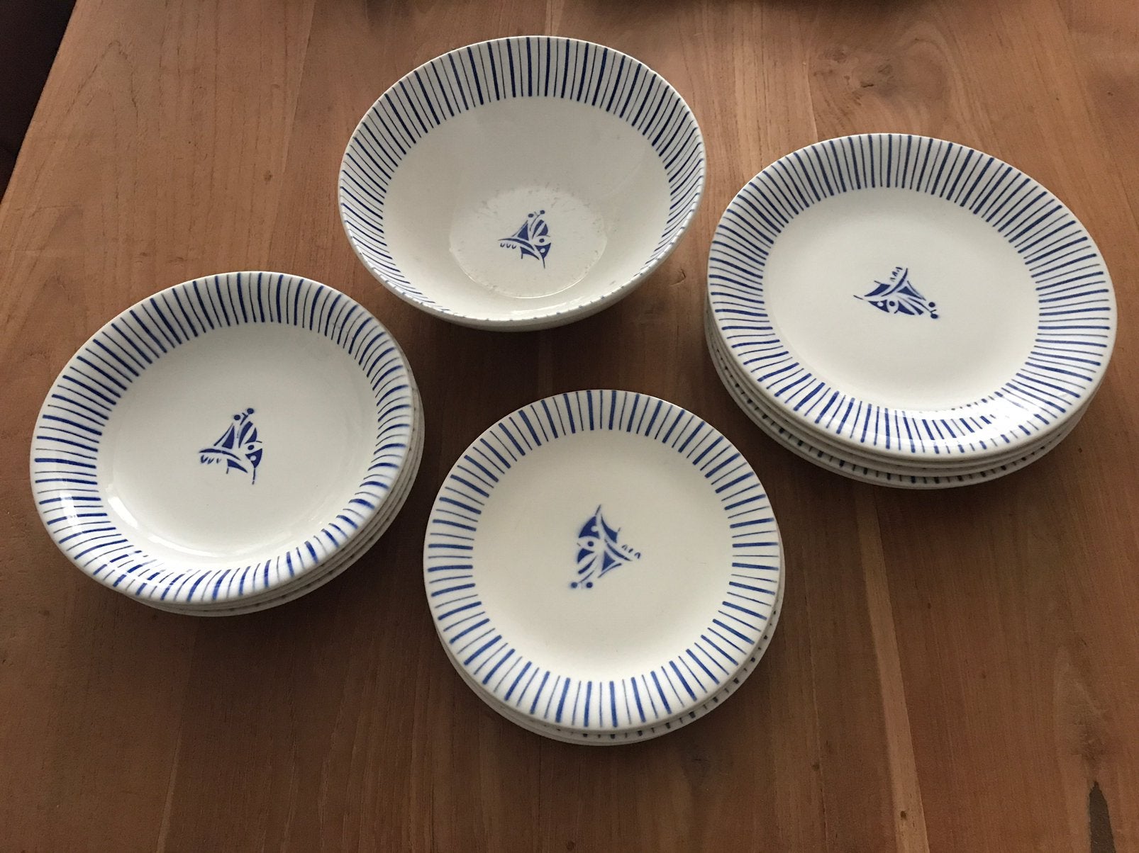 Boch ( Keralux ) Riviera ontbijt diepe platte borden en kom, Antiek en Kunst, Antiek | Servies los, Ophalen of Verzenden
